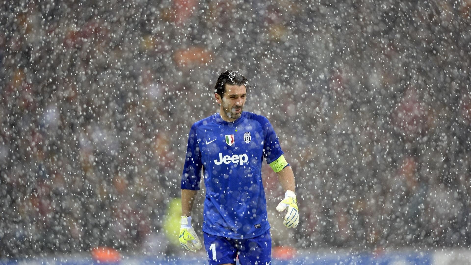 国米战术革新彰显智慧 福法纳身体优势铸就关键胜利