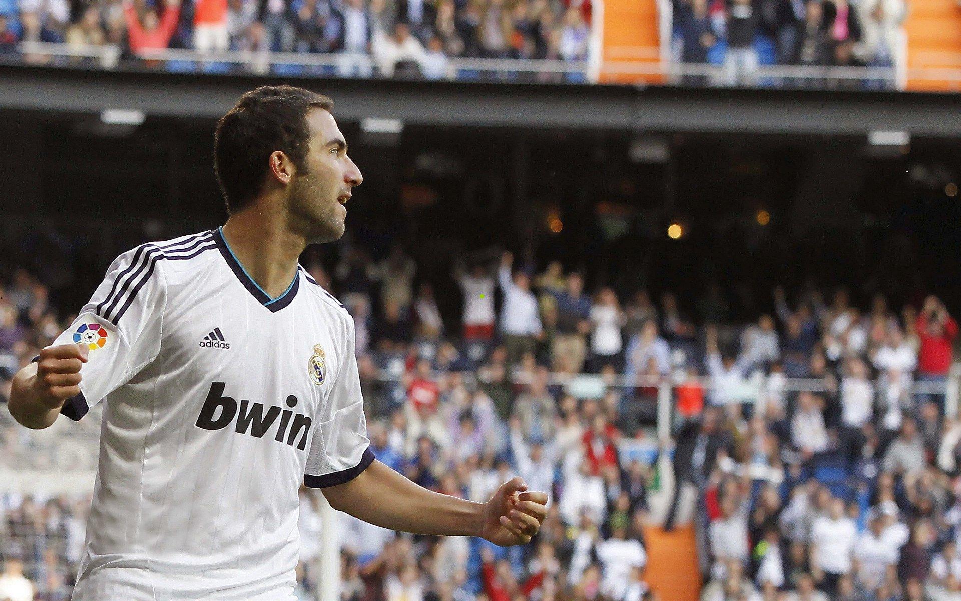 热刺即将敲定莱比锡中场核心西蒙斯 电讯报披露6000万镑天价协议